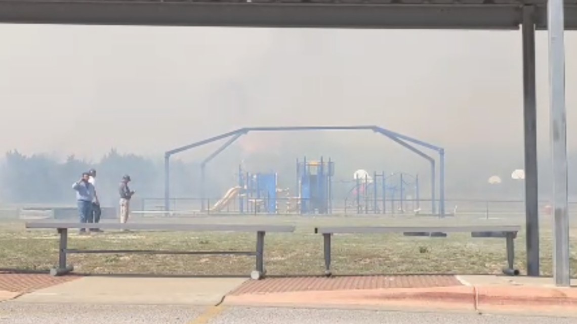 Crews fight brush fire near Jacob's Well Elementary in Wimberley - Vimarsana News