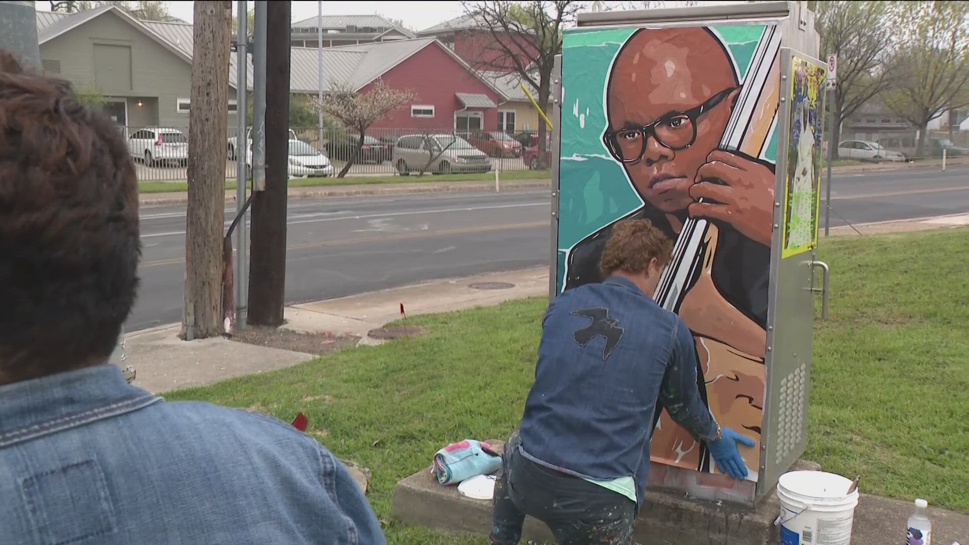 The community is taking steps to make sure 17-year-old Draylen Mason is remembered with a new mural.