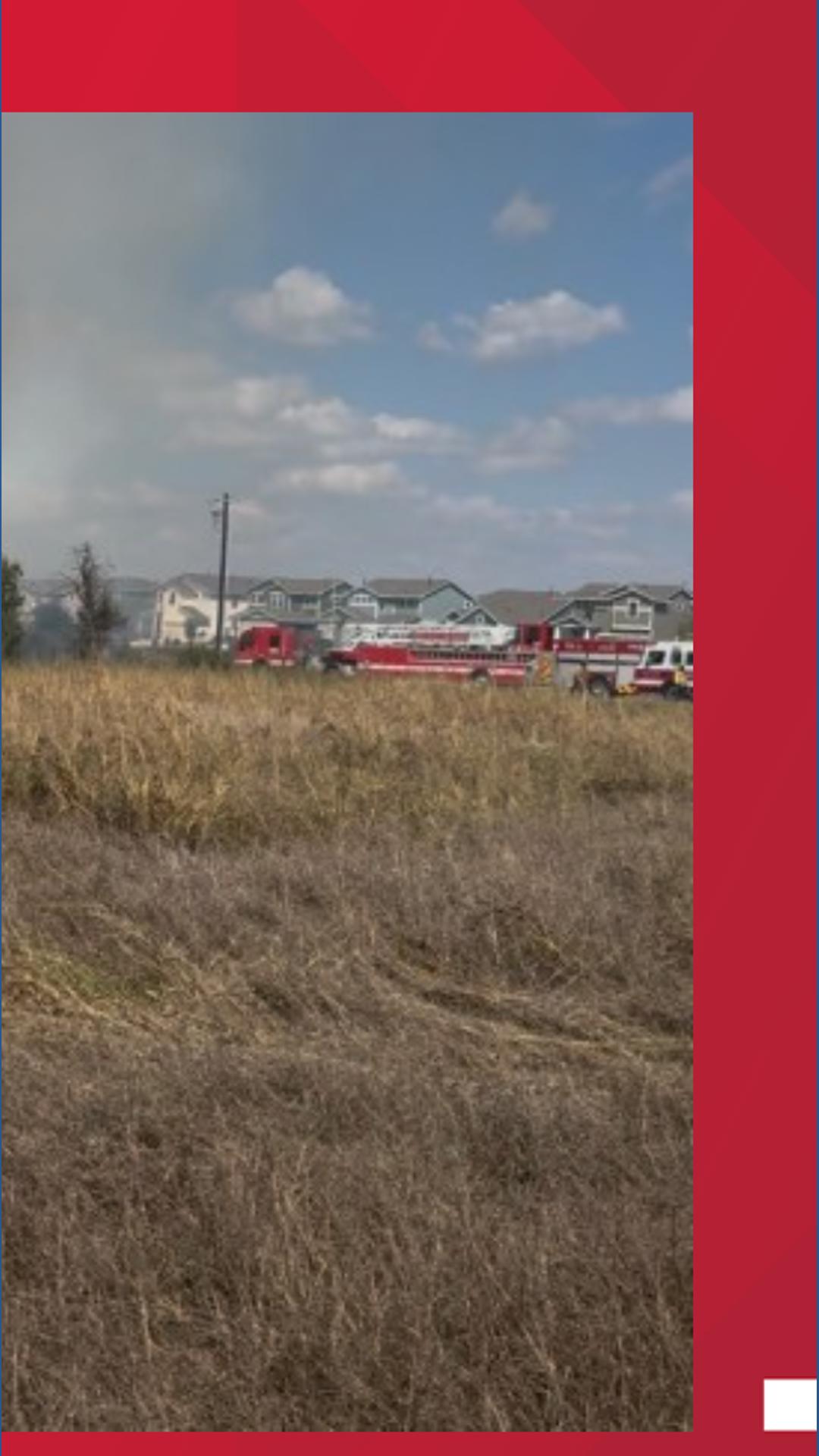 Fire crews combat 40-acre brush fire in southeast Austin | kvue.com