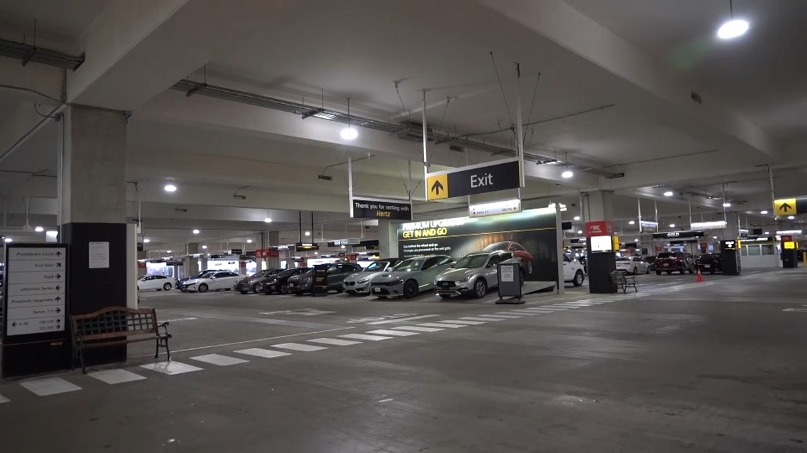 Multiple car thefts reported from Austin airport parking lots | kvue.com