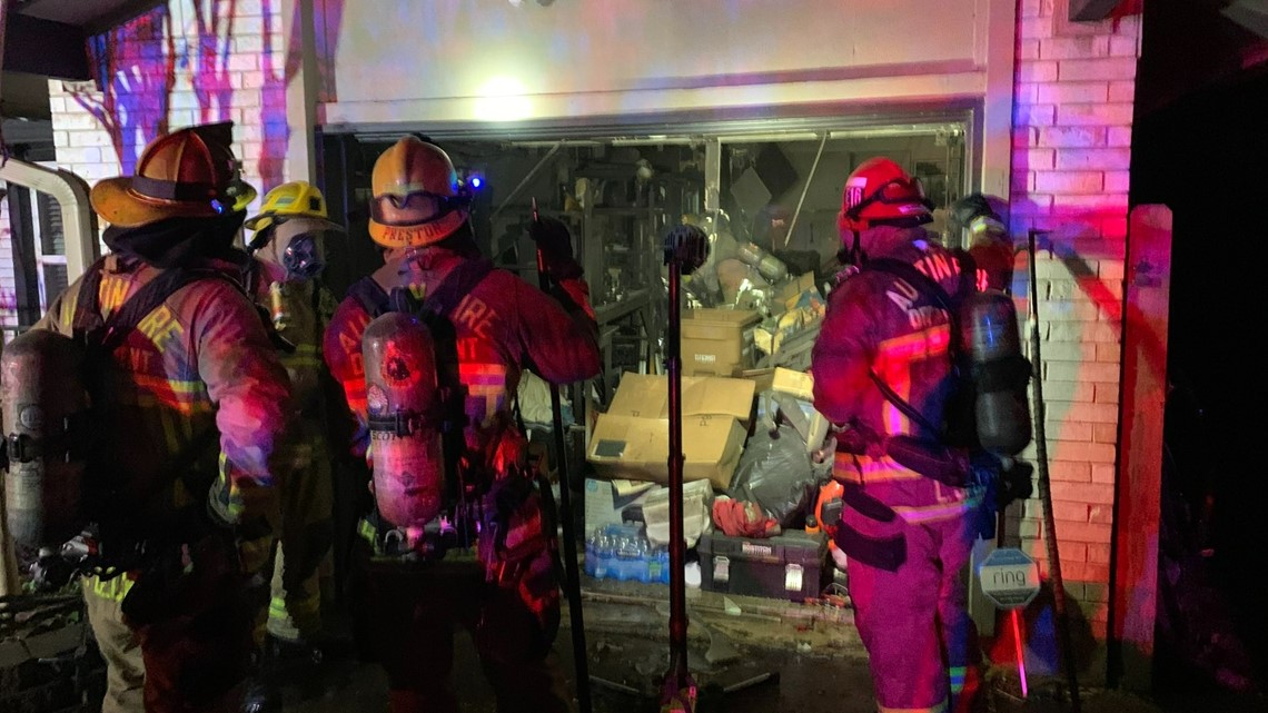Firefighters contain garage electrical fire in northwest Austin | kvue.com