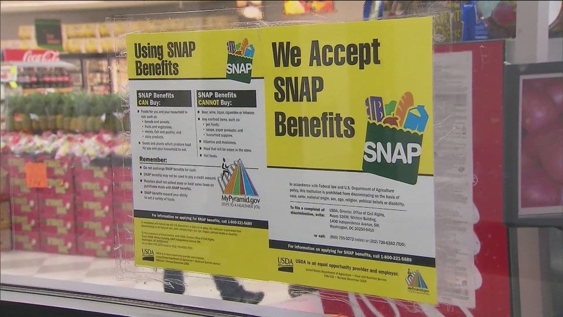 Central Texans rally to restore food aid amid renewed SNAP