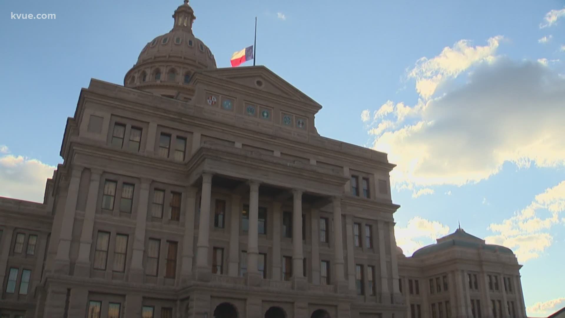Texas lawmakers will head back to work Tuesday as the 87th Texas Legislature convenes. KVUE's Luis de Leon tells us what to expect.