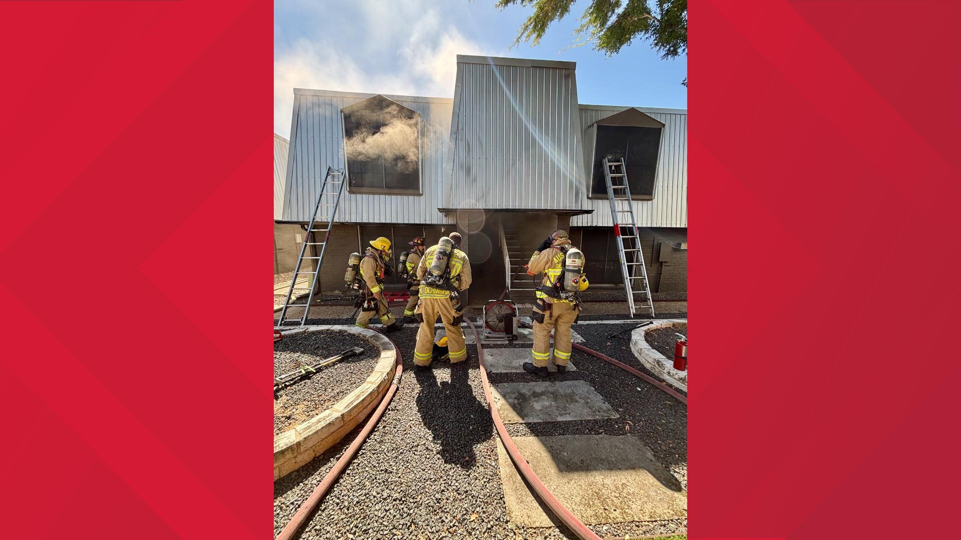 Cooking fire in southeast Austin apartment forces residents out of ...