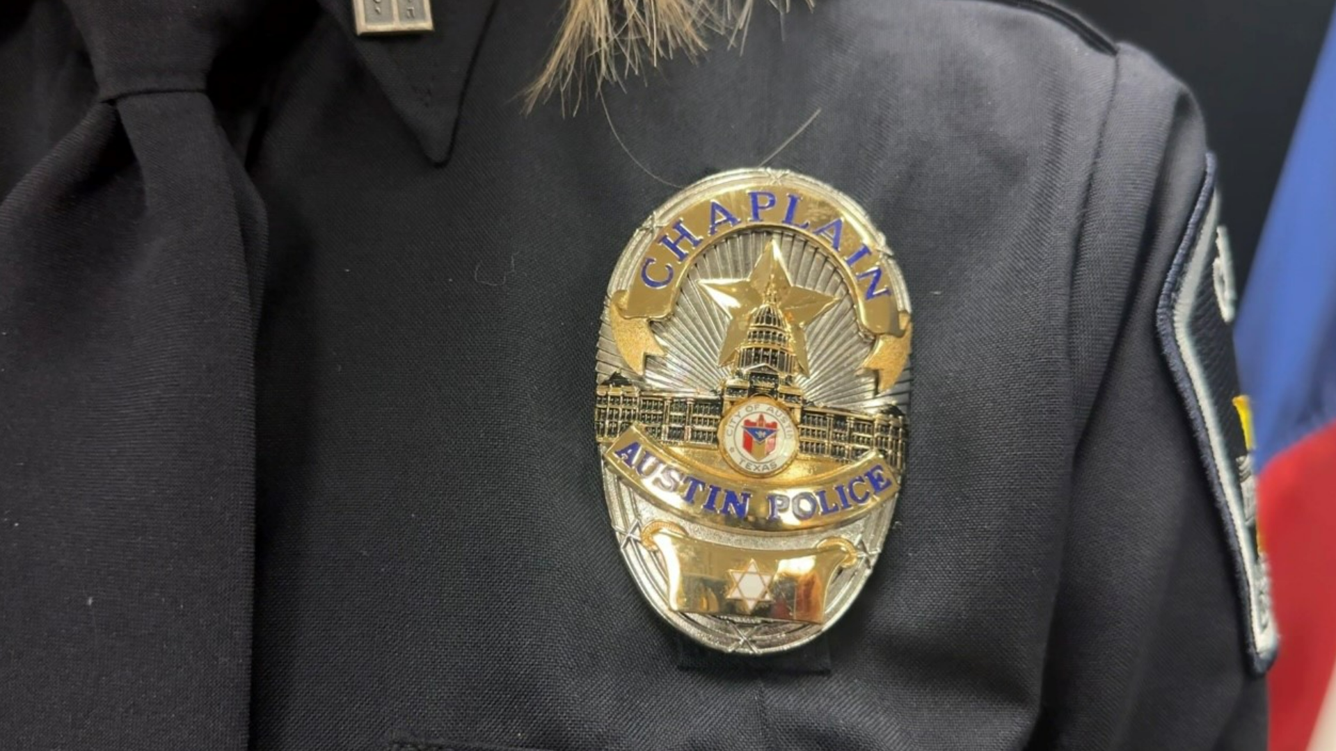 First female rabbi-cantor pinned as new Austin Police Department senior ...