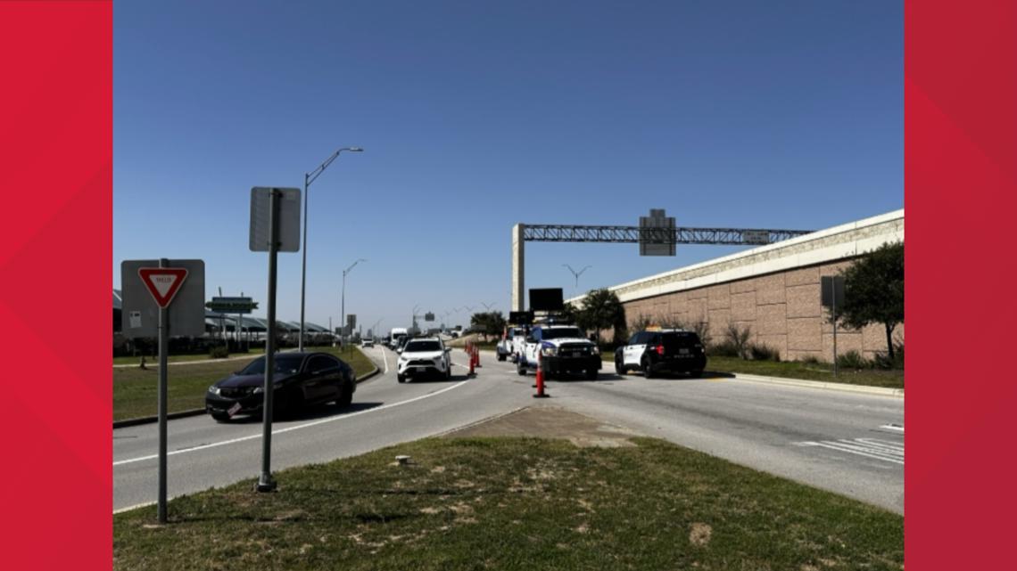 Major collision near Austin airport leaves 1 dead, 4 injured | kvue.com