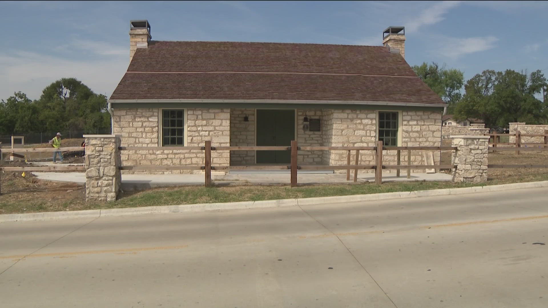 The Round Rock Old Stagecoach Inn was moved to avoid demolition and has since been renovated. KVUE got a tour of the building.