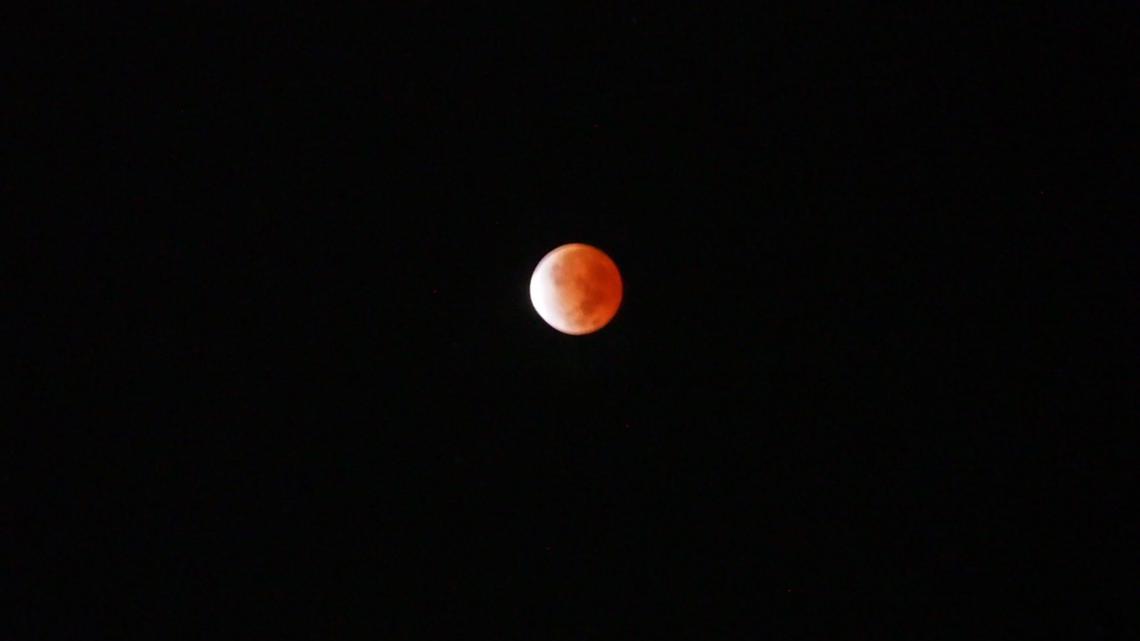 PHOTOS: Partial lunar eclipse - November 2021 | kvue.com