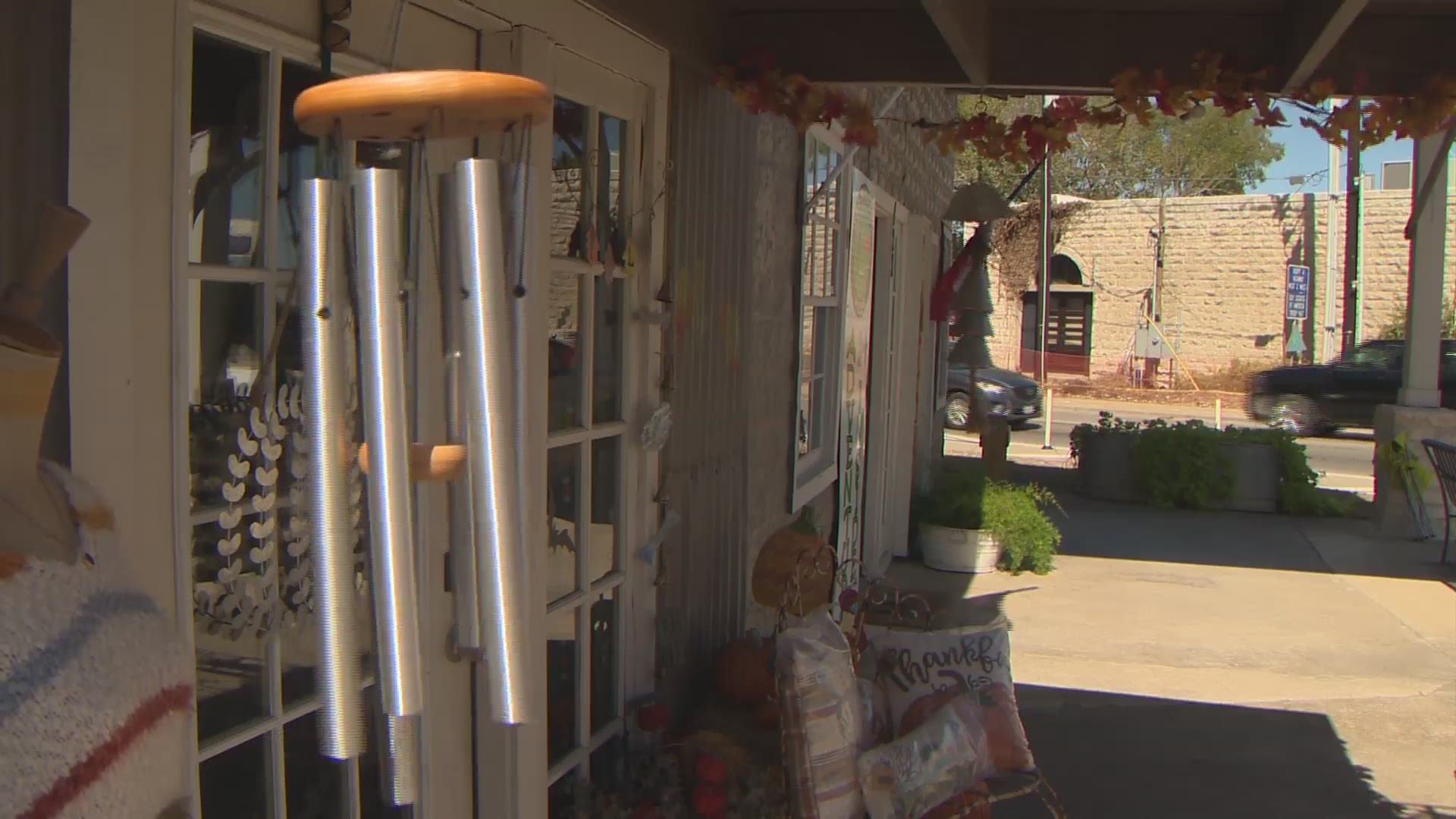 Residents are about to have to hit the brakes on the busiest street in Buda – and not everyone is happy about it.