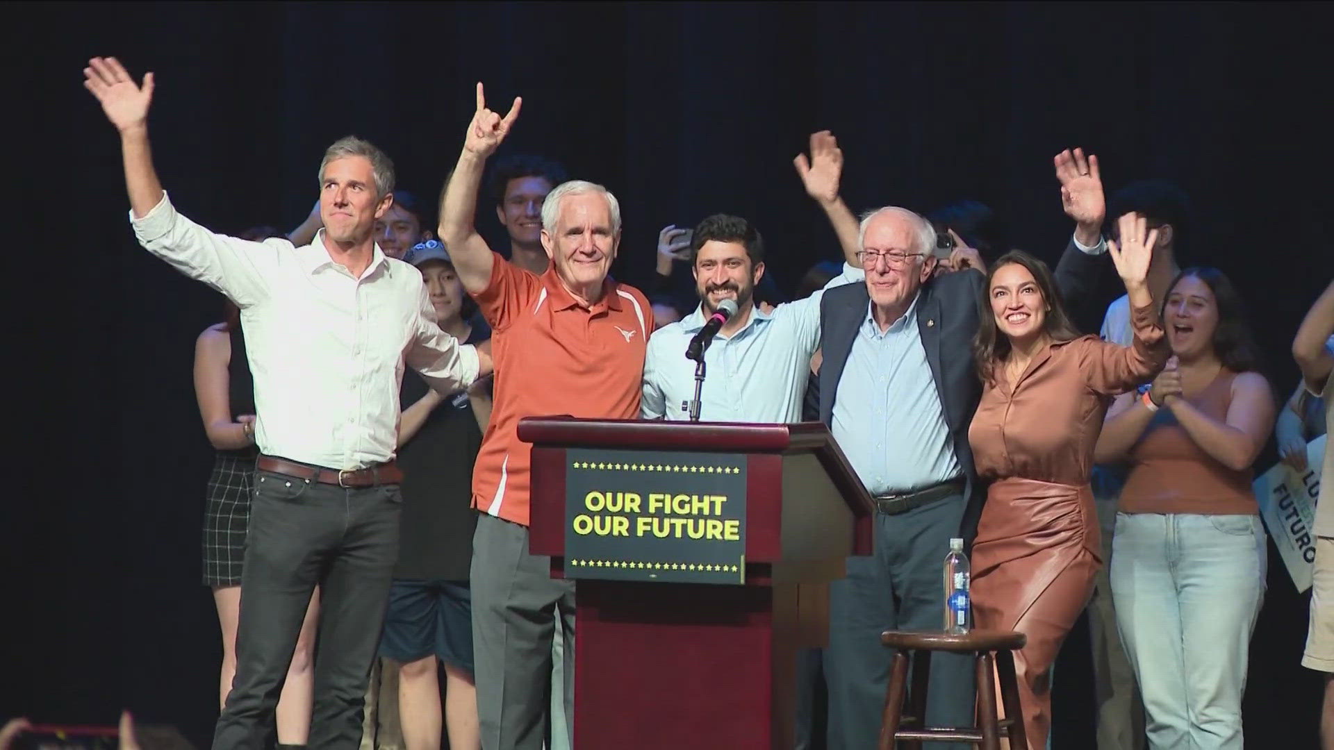 Democrats are reminding Texans to register to vote by the Oct. 7 deadline.