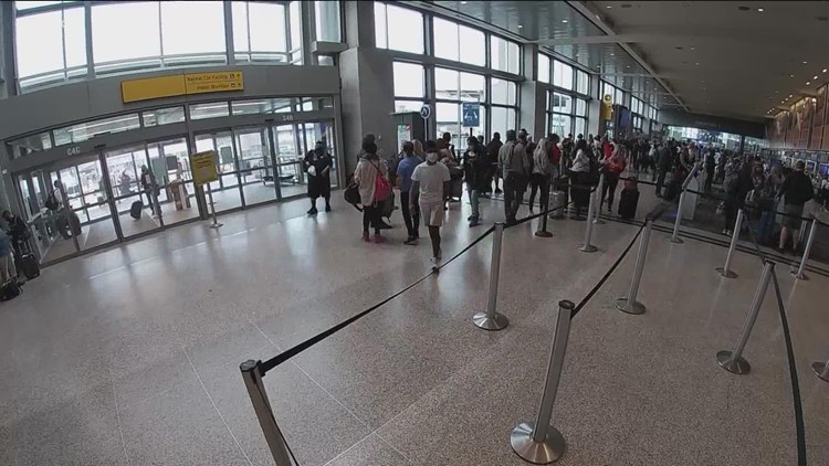 Austin fliers urged to arrive even earlier for domestic flights