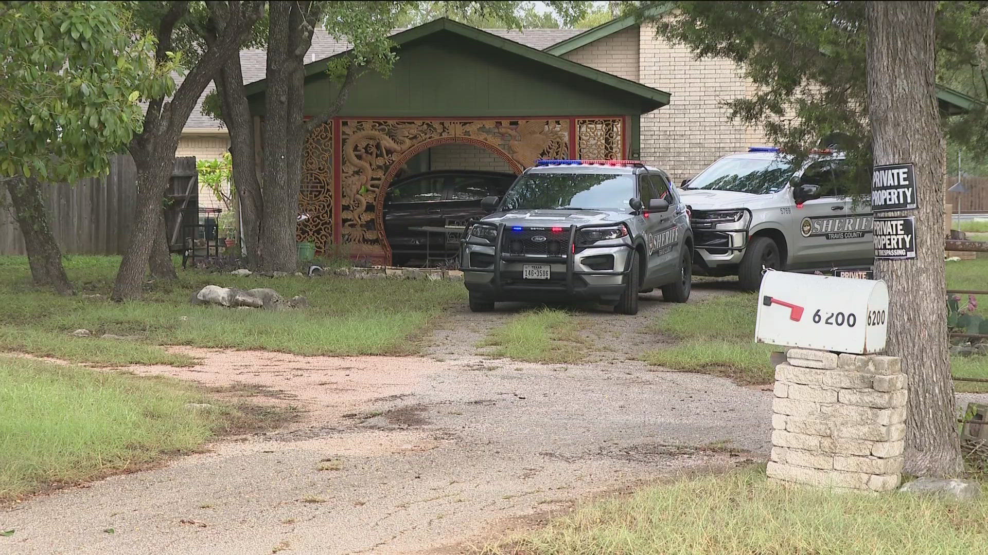 Man's body found in South Austin pool | kvue.com