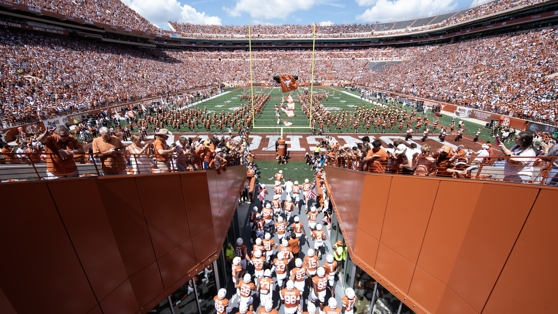 What time is kickoff in the Texas vs. game?