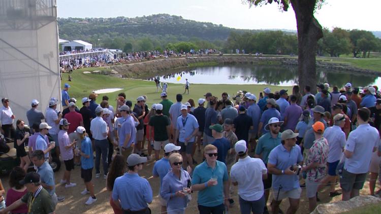 Golf fans pack the Austin Country Club for Dell Match Play's final day in Austin