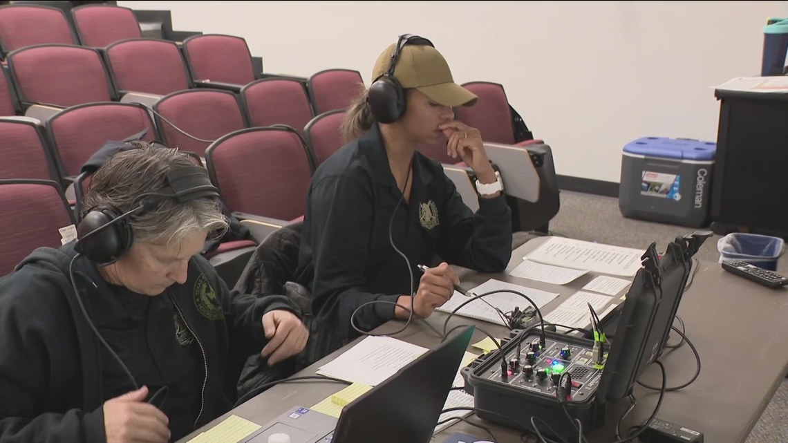 Police worldwide hone hostage negotiating skills during Texas State ...