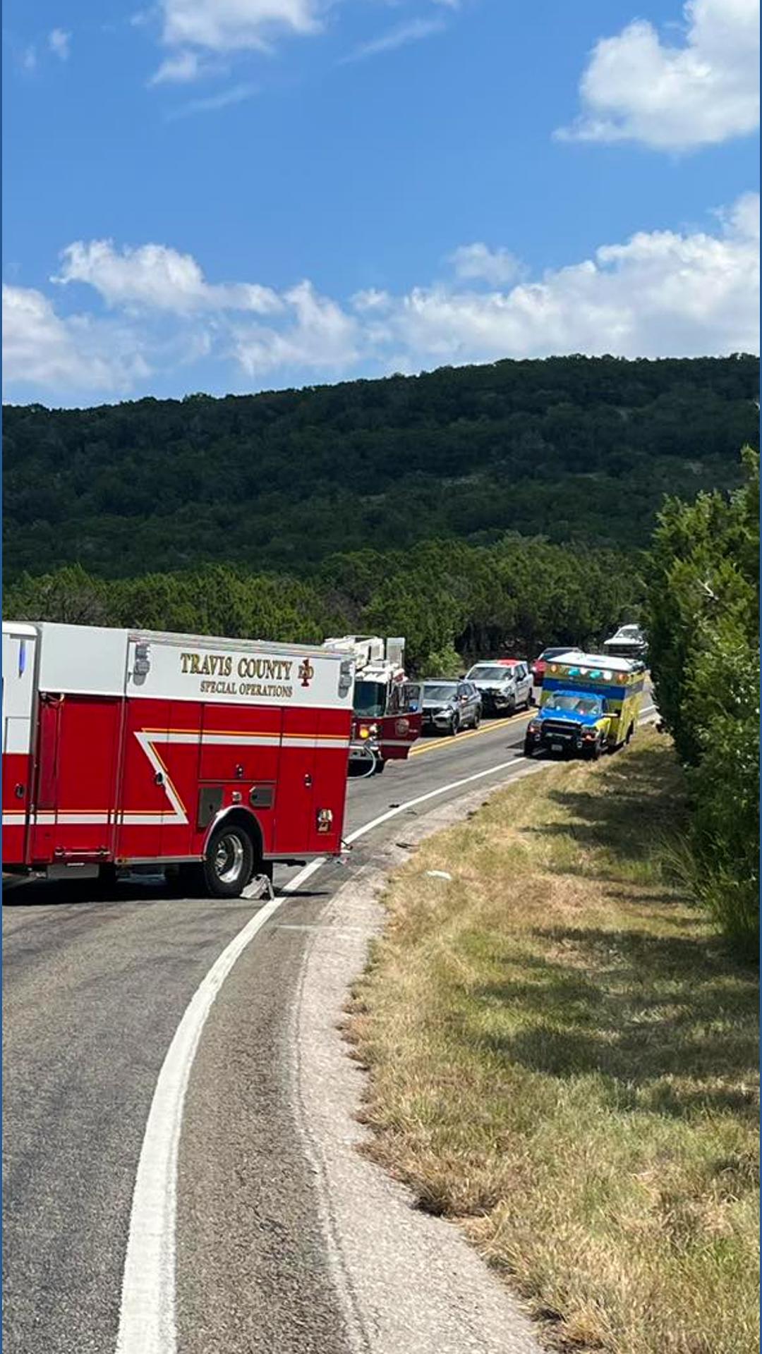 1 dead, 2 critically injured in Lago Vista crash | kvue.com