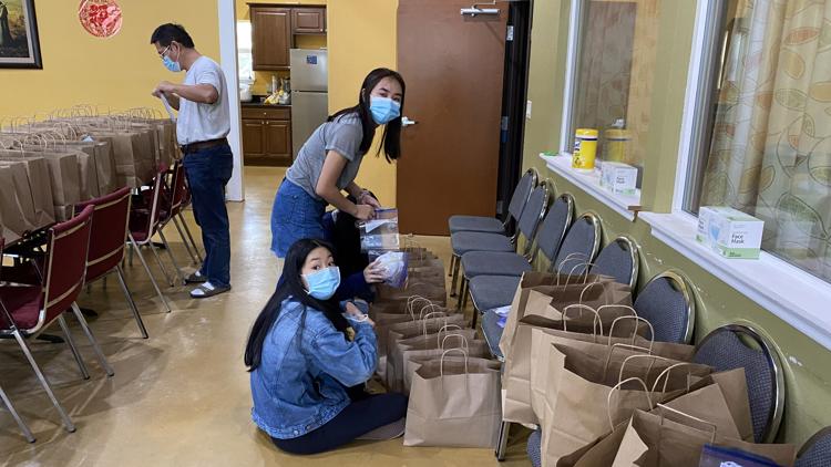 PHOTOS: Round Rock students start 'Brown Bag Project'