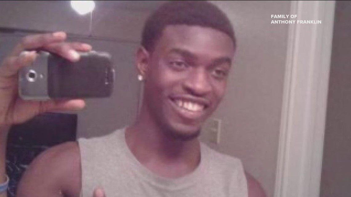 Attorneys calling for arrests of Austin police officers following shooting