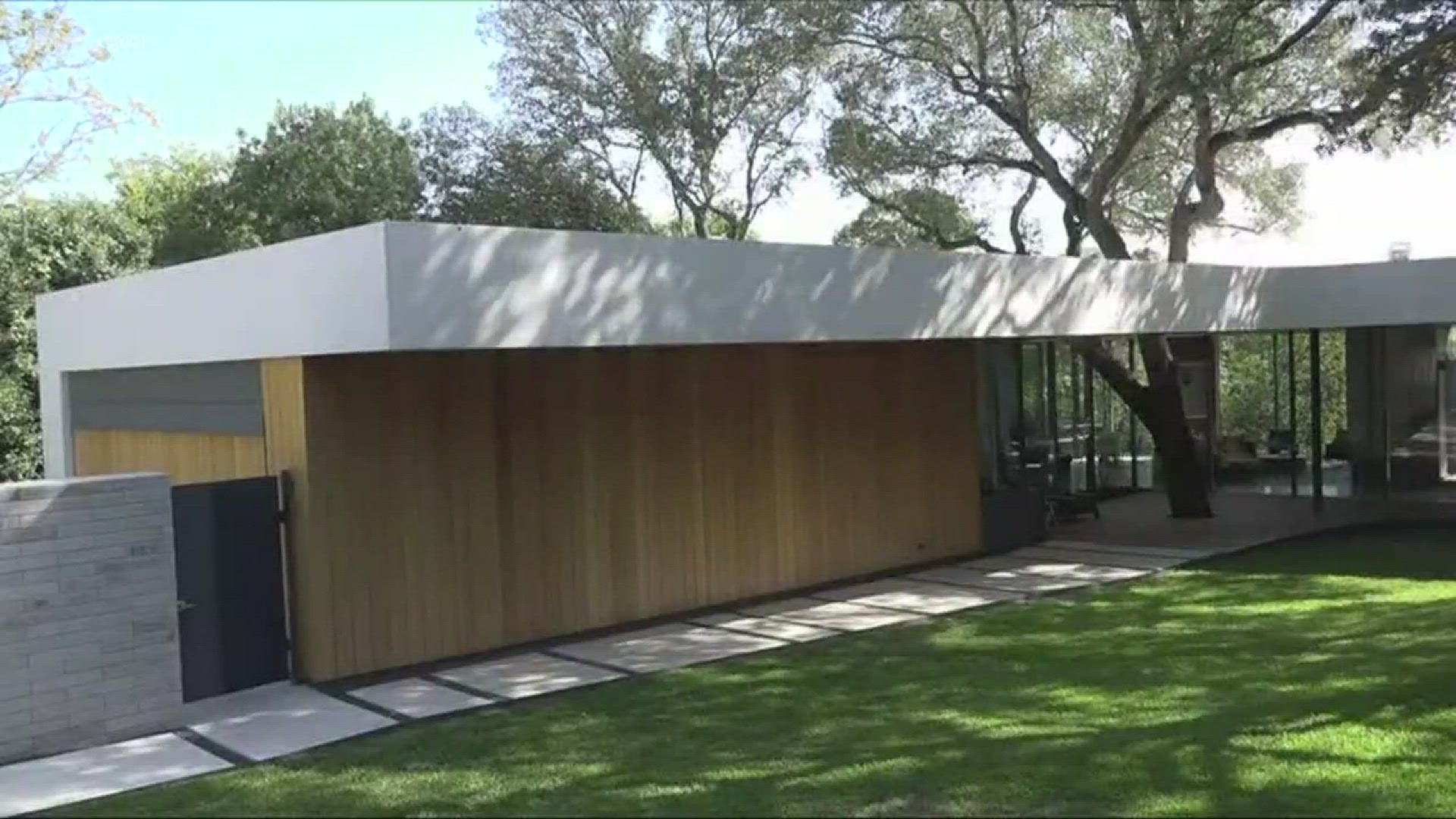 The tour will feature 13 Austin homes, all designed by some of the city's most prestigious architects.