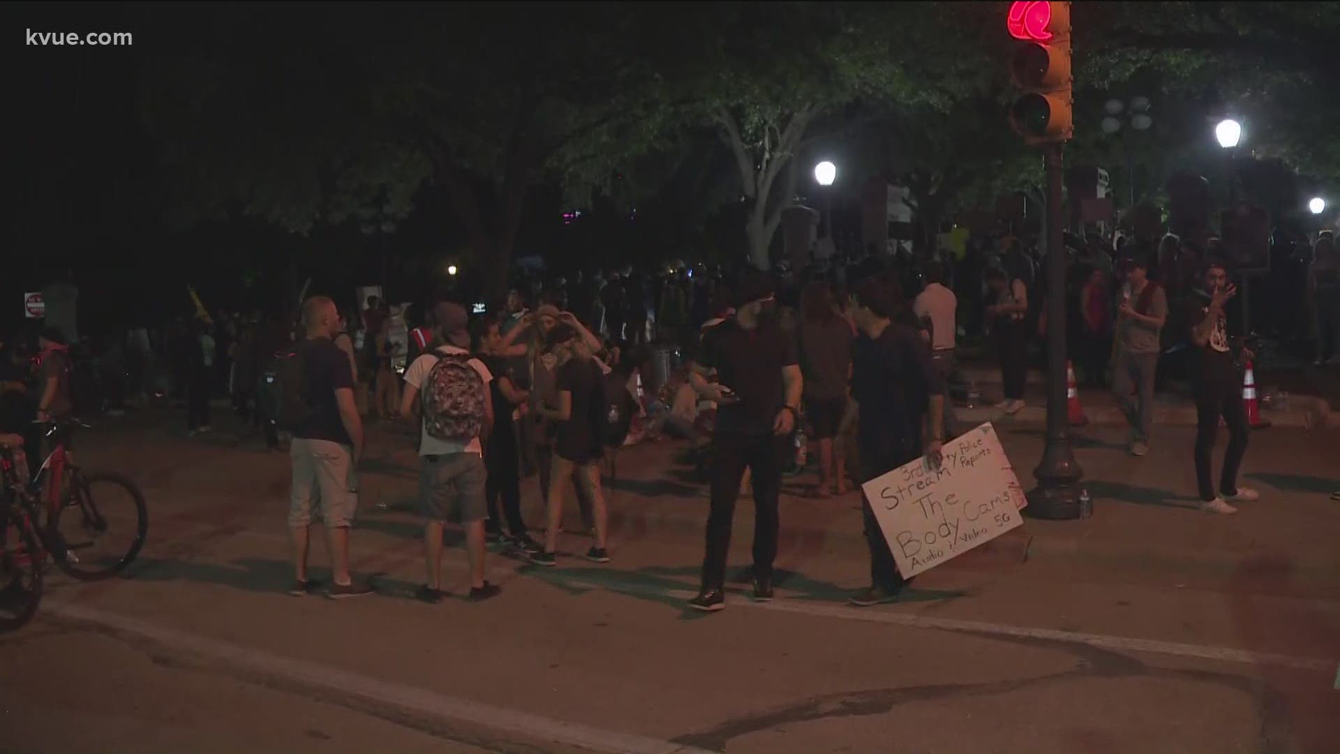 Pattrik Perez and Luis de Leon joined us with live updates from the fifth day of demonstrations in Downtown Austin.