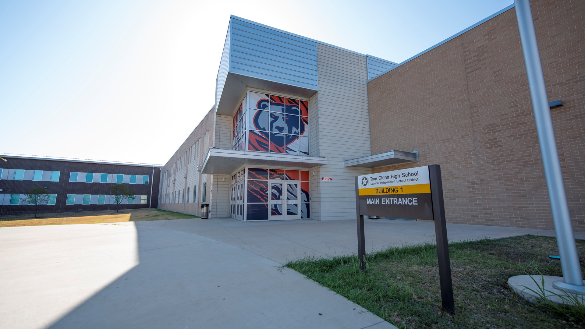 Support services are available from 9 a.m. to noon at the Glenn High School library. 