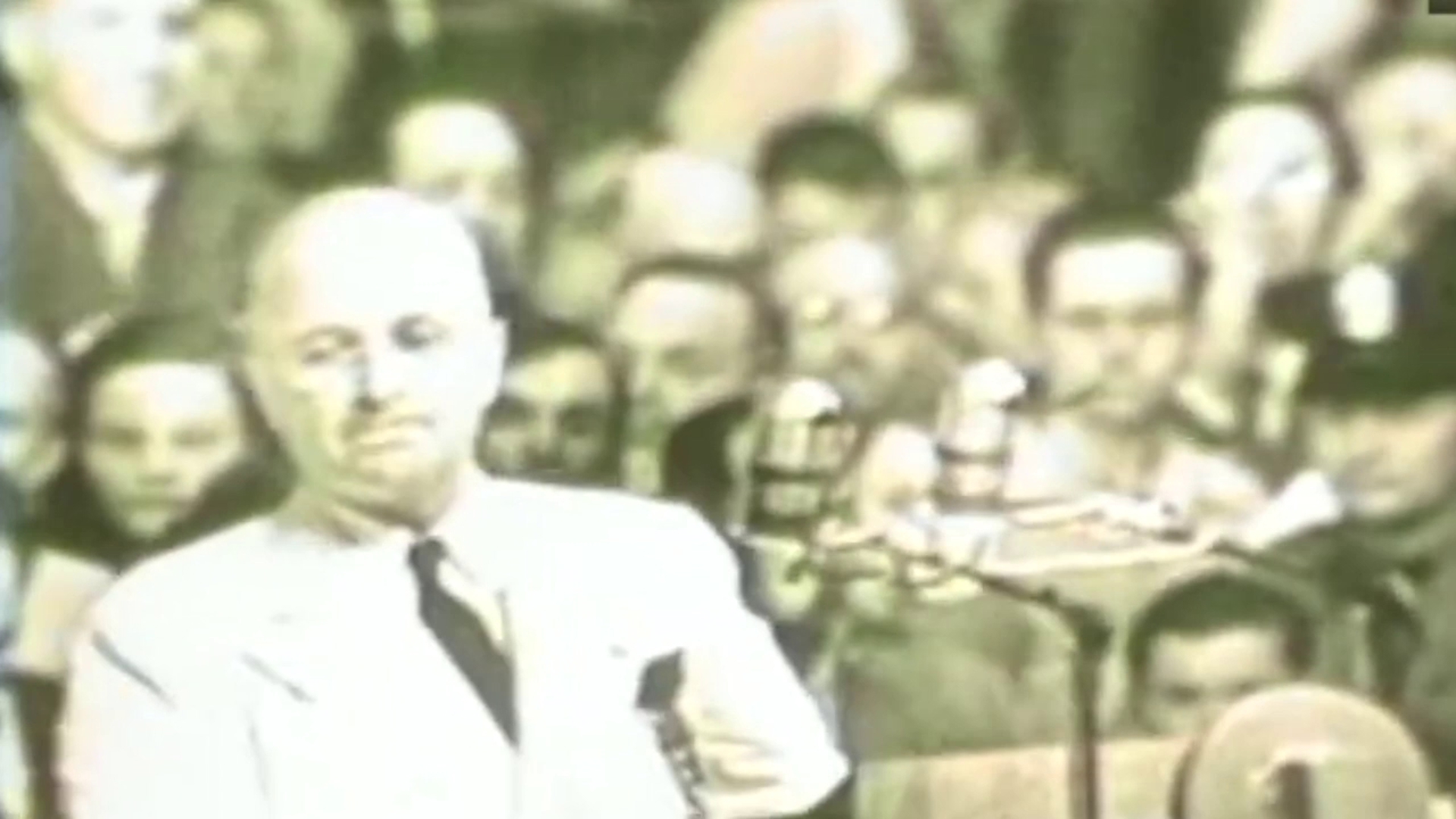 Few viewers in Austin were able to watch America’s first live nationwide TV political convention coverage in 1952.