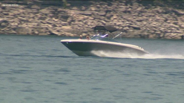 Boat safety and water regulation reminders for Memorial Day weekend