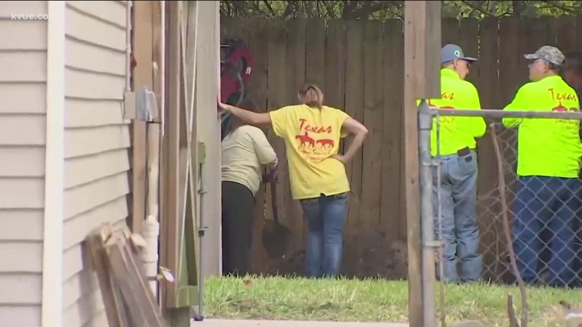 Search team to continue looking for more buried victims of Houston's