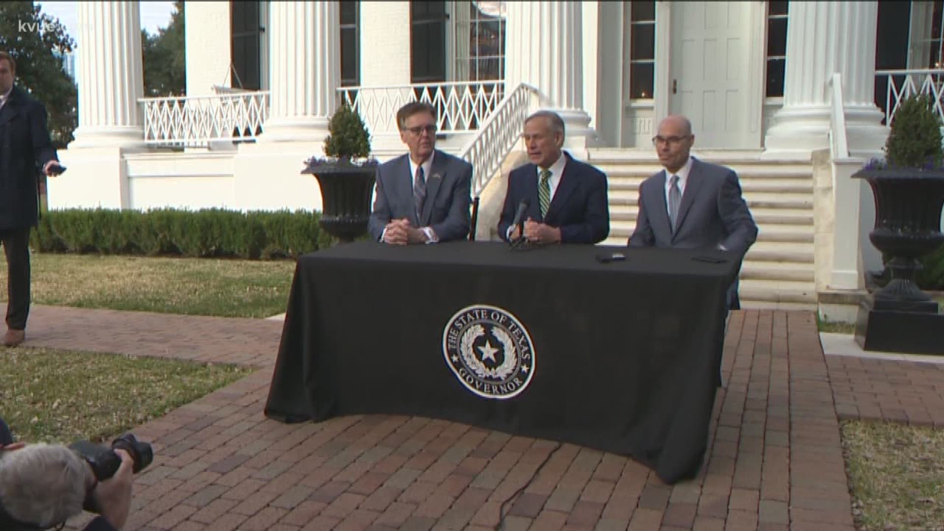 A rare sight in politics Wednesday. The Texas Governor, Lieutenant Governor and Speaker of the House called a news conference at the start of the session to say they are all on the same page.