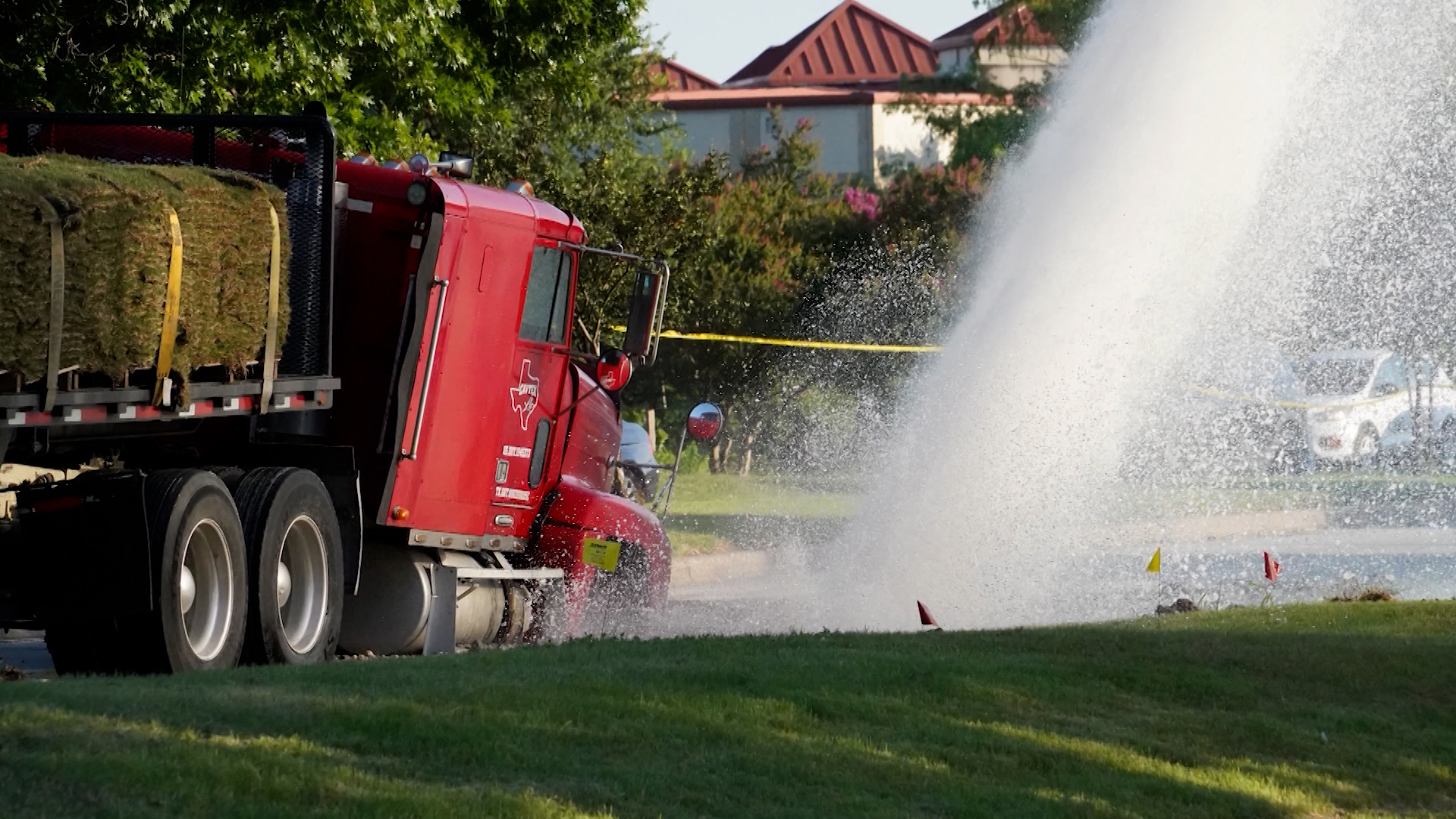 KVUE's Matt Fernandez spoke with a water expert about why we're seeing so many water main breaks in Central Texas.