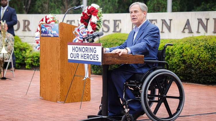 Gov. Greg Abbott honors fallen service members at Georgetown Memorial Day ceremony