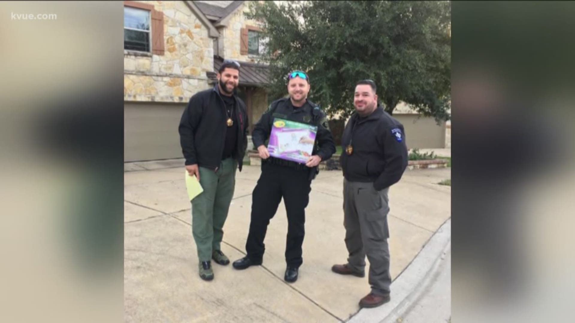 Williamson County Sheriff Robert Chody tweeted great news Thursday afternoon about returning packages to the Teravista residents who were robbed in early November.
STORY: http://www.kvue.com/news/local/williamson-county-sheriff-begins-returning-packages-s