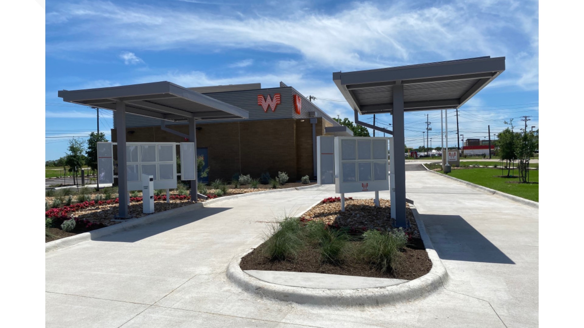 Whataburger serves up first new-look restaurant in the Austin area