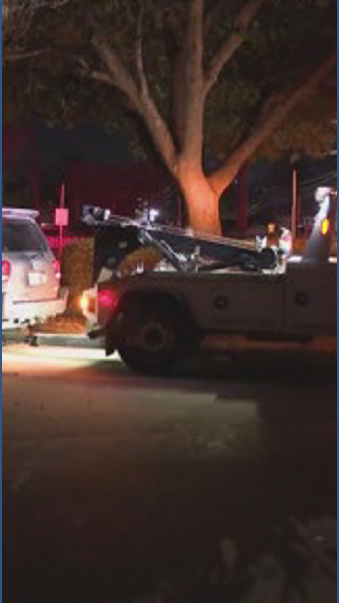 Driver arrested after crashing into East Austin building | kvue.com