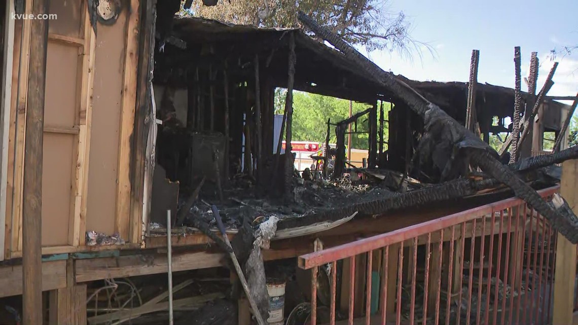 1 child killed, 3 other family members injured in North Austin mobile