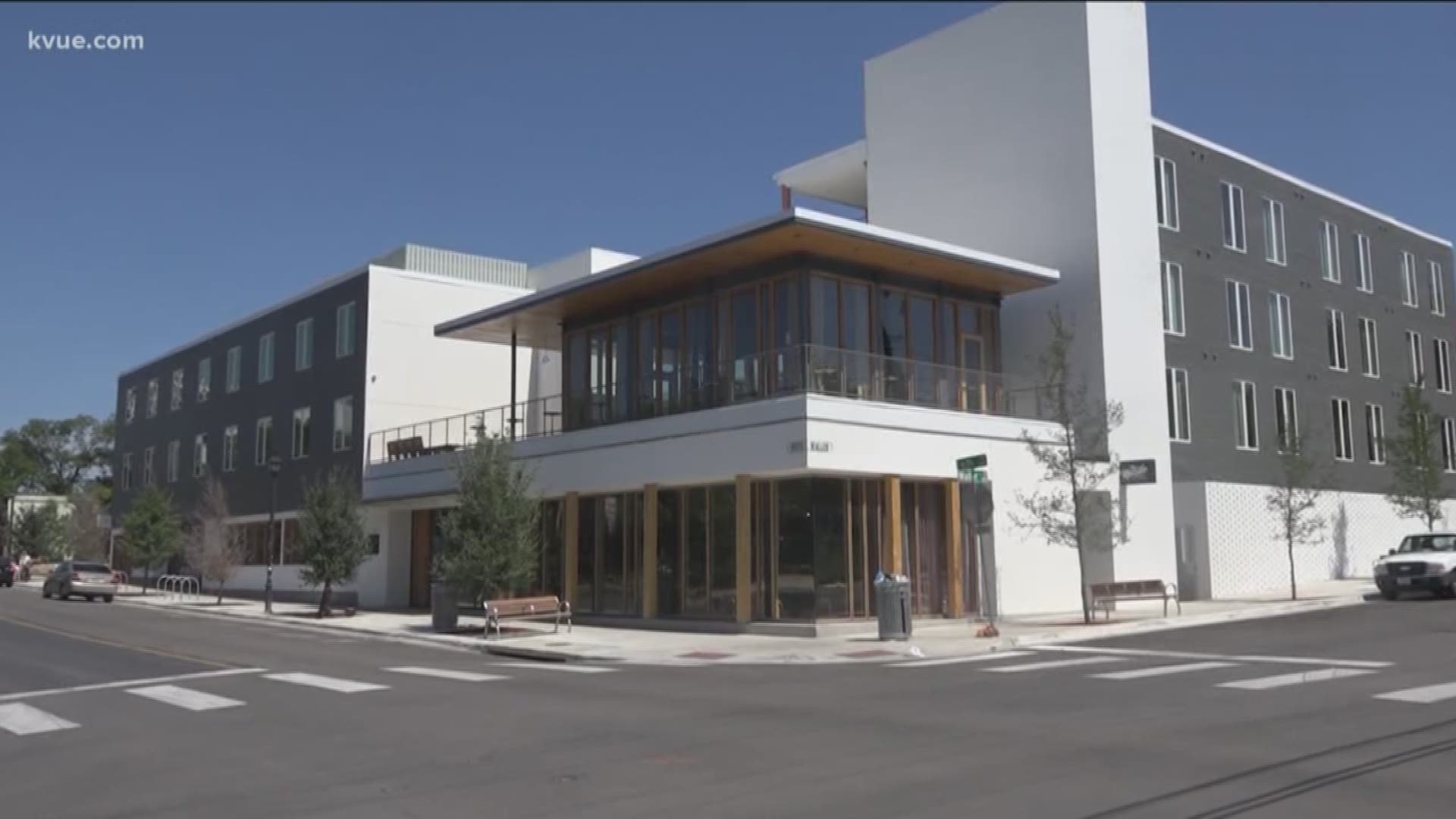 A brand-new boutique hotel on Sixth Street is aiming to fit in with its neighbors.