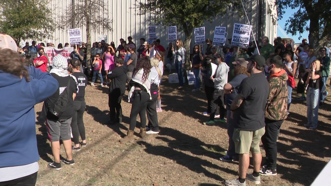 Dozens protest outside possible ICE facility in Pflugerville, Texas ...