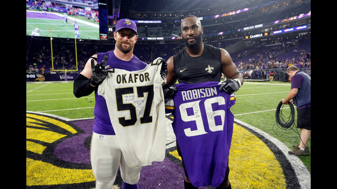 Former Longhorn Brian Robison retires as a Minnesota Viking