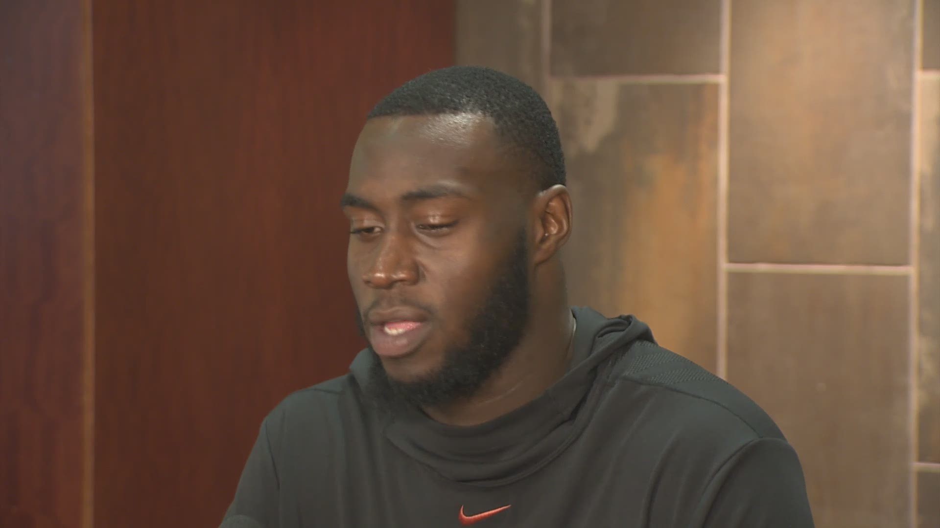 Longhorns defensive star Charles Omenihu says he won't skip the bowl game because he has "unfinished business"