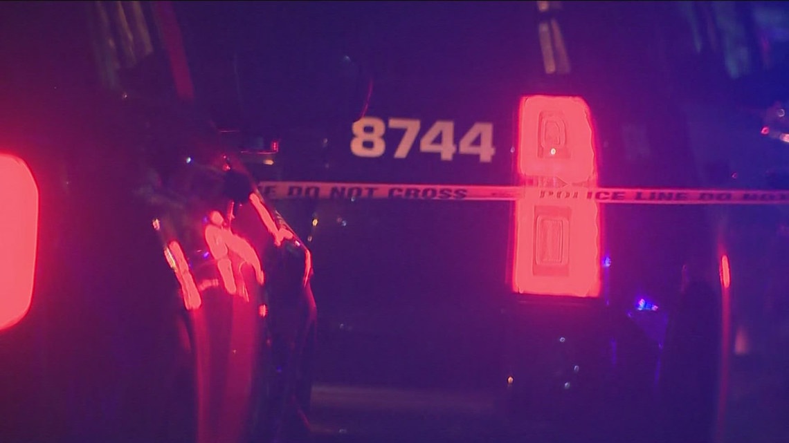 Police still searching for suspect in southeast Austin homicide | kvue.com