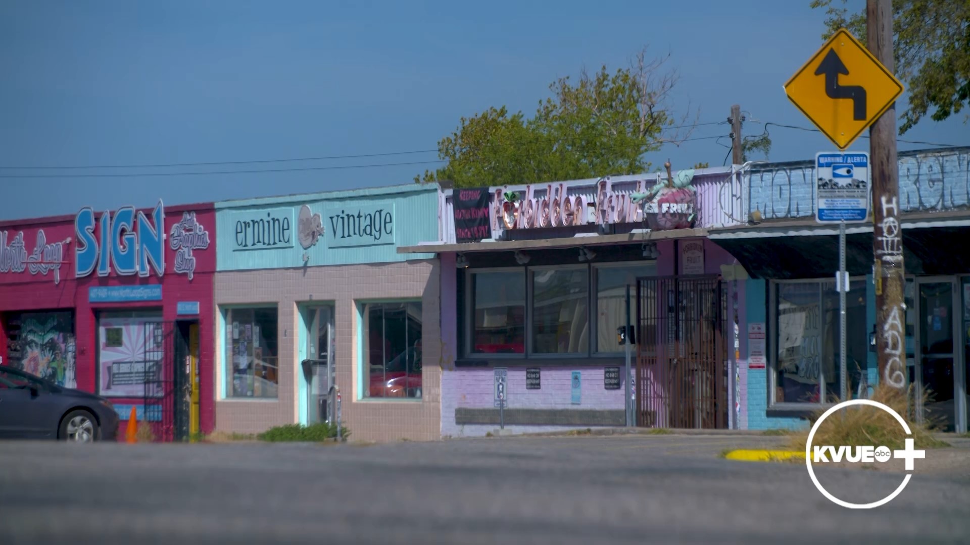 KVUE's Dominique Newland has the best places to shop like a local, whether you're looking for a farmer's market or vintage clothing.