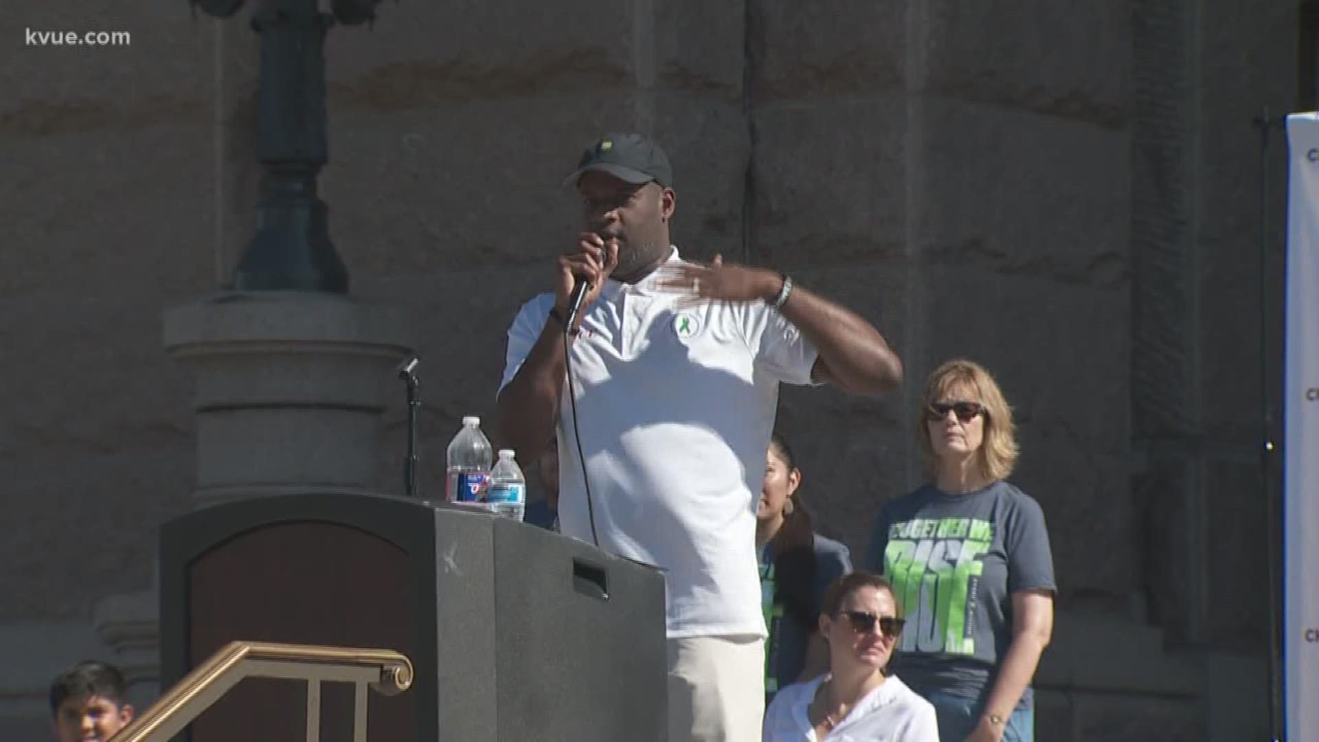 Former NFL and Longhorn football stand out, Vince Young, stepped into the public spotlight at the State Capitol on Saturday for a good cause.