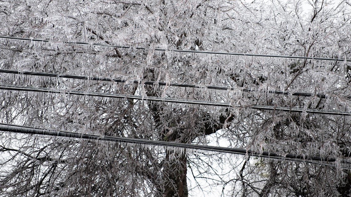 New report shows chances Texas could see rolling blackouts this winter