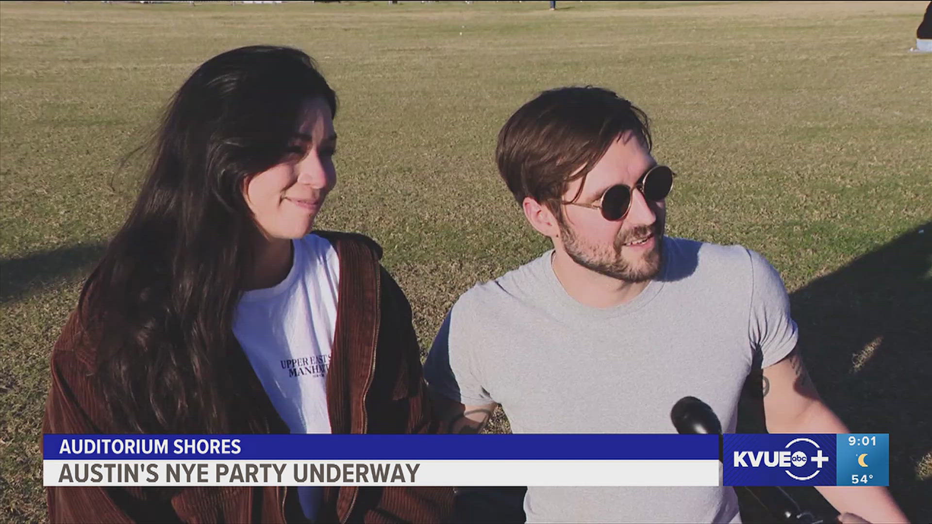 Austin, Texas, residents ring in 2025 at Auditorium Shores