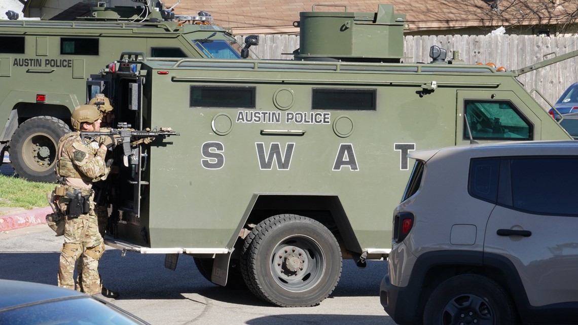 Austin PD responding to SWAT situation at Pflugerville apartments - Vimarsana News