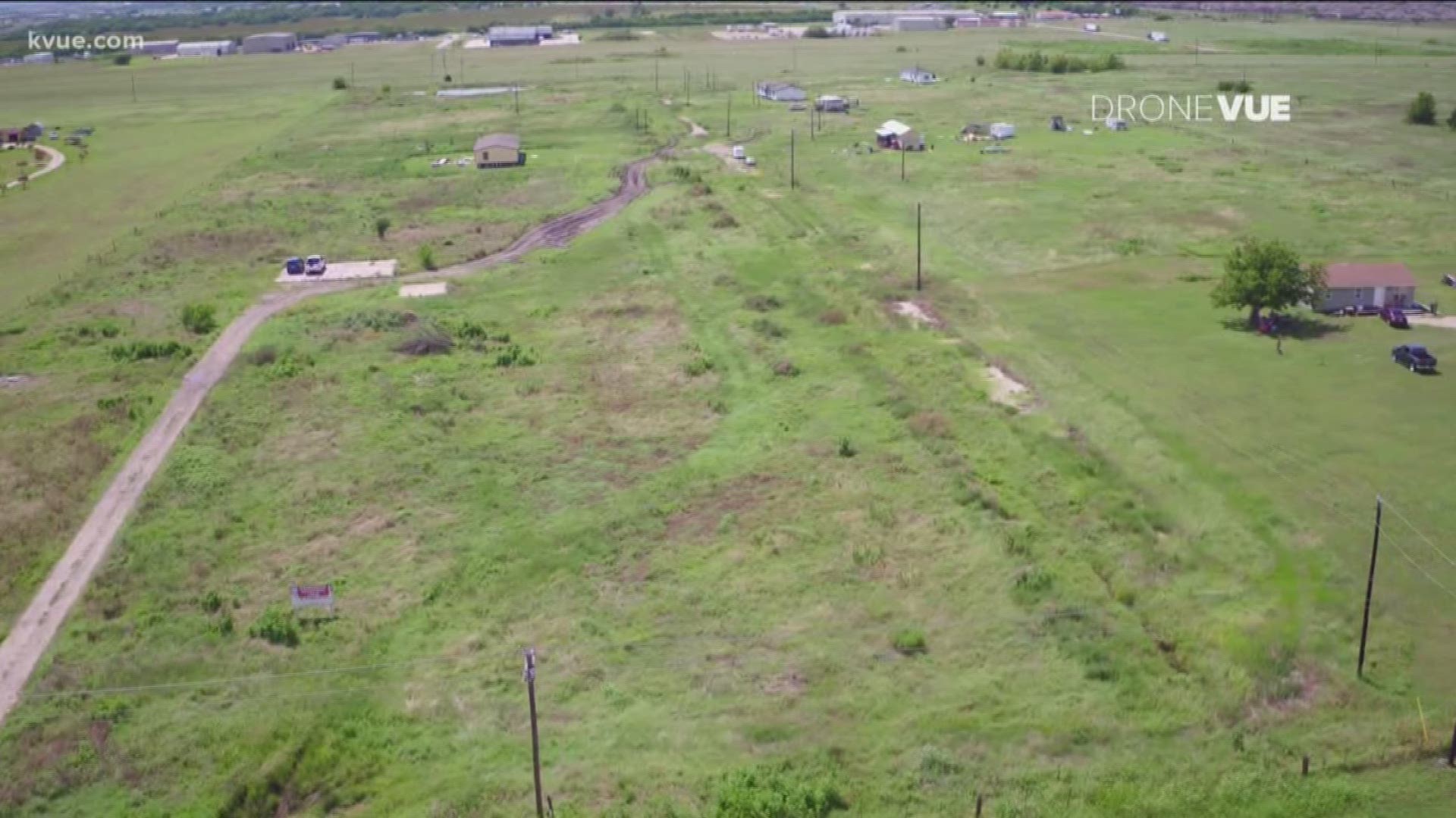 The subdivision has ties to the same developer the KVUE Defenders investigated a year ago for the same issue.