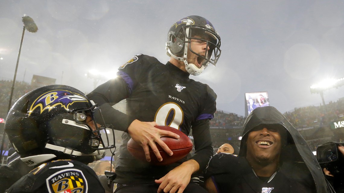 Tucker's NFL-record 66-yard FG lifts Ravens to 19-17 win over Lions