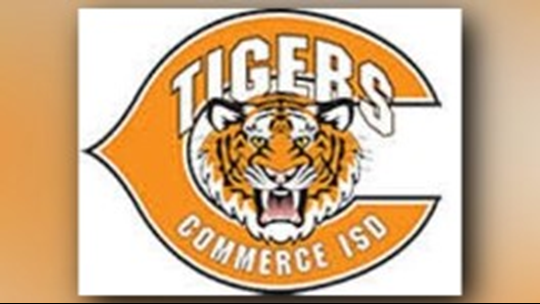North Texas school district rescinds employment offer after photo of ...