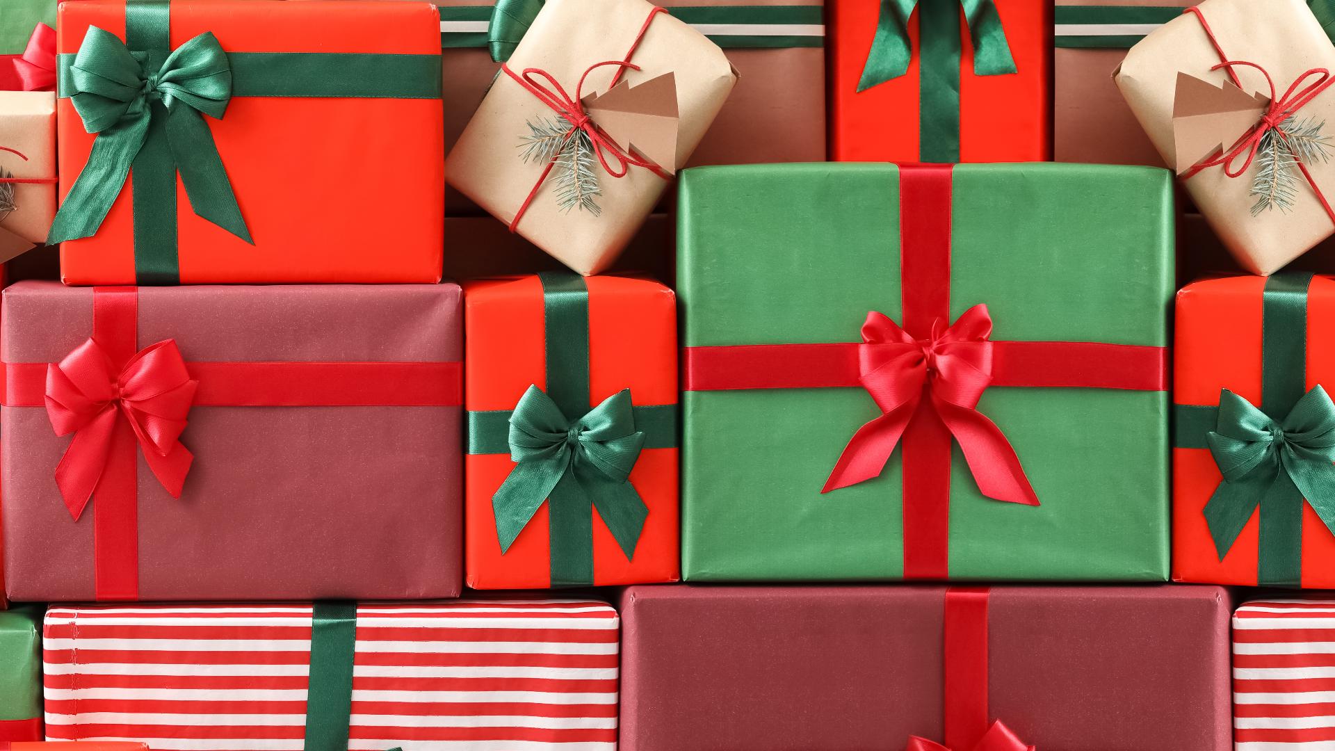 If you want your presents to arrive on time, here's when to send out packages.