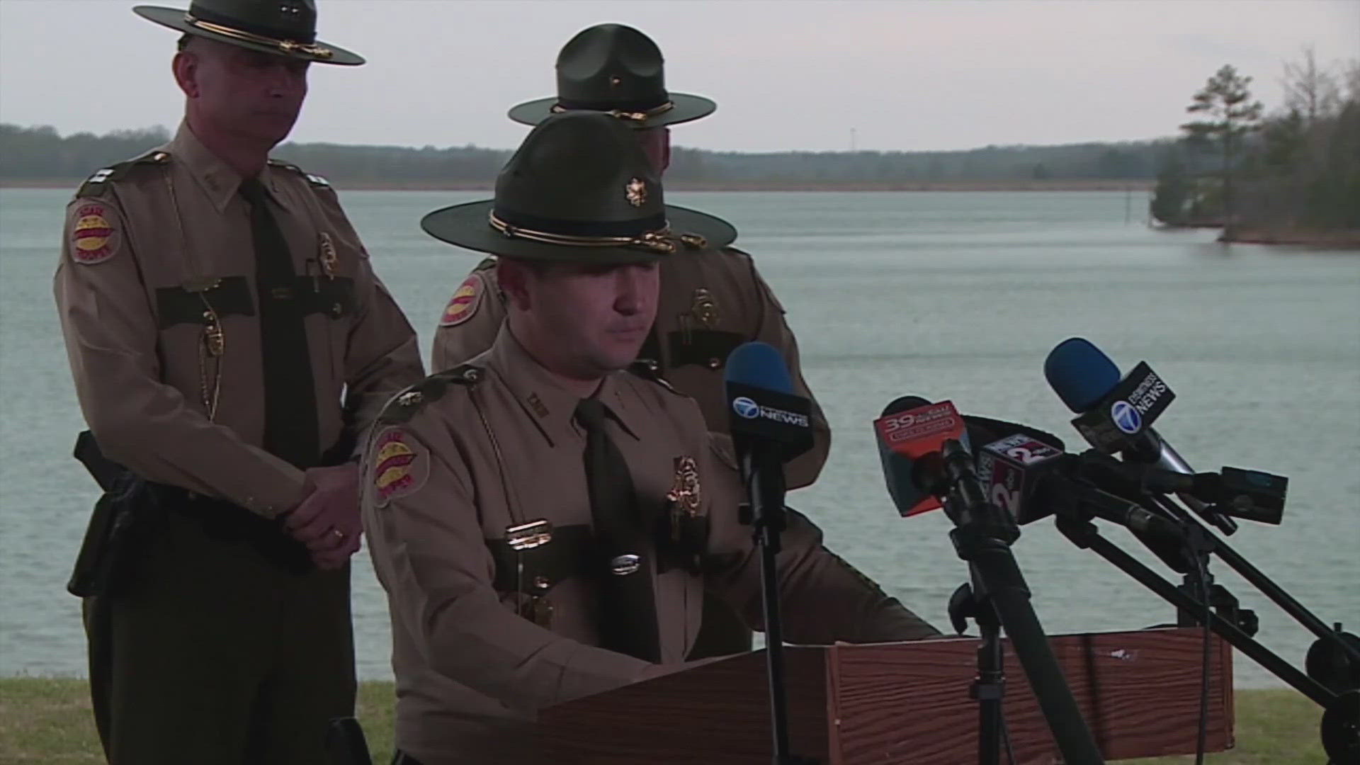 2 students dead and at least 7 others injured in Tennessee school bus ...